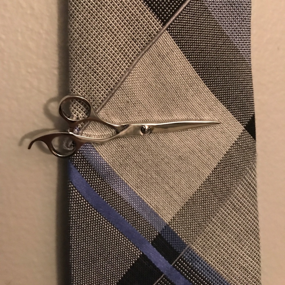 Host Pick Hair/Fabric Shears Tie Clip or Bar! NWOT