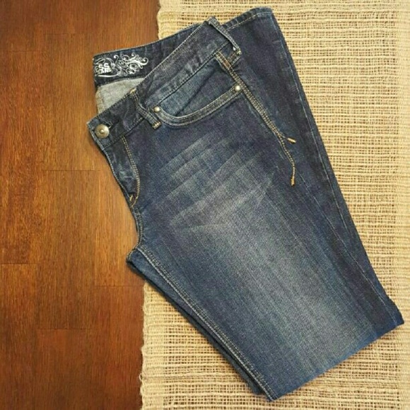 NWOT Express Stella Boot Cut Jeans - Picture 3 of 3