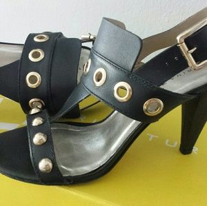 Trina turk black leather shoes