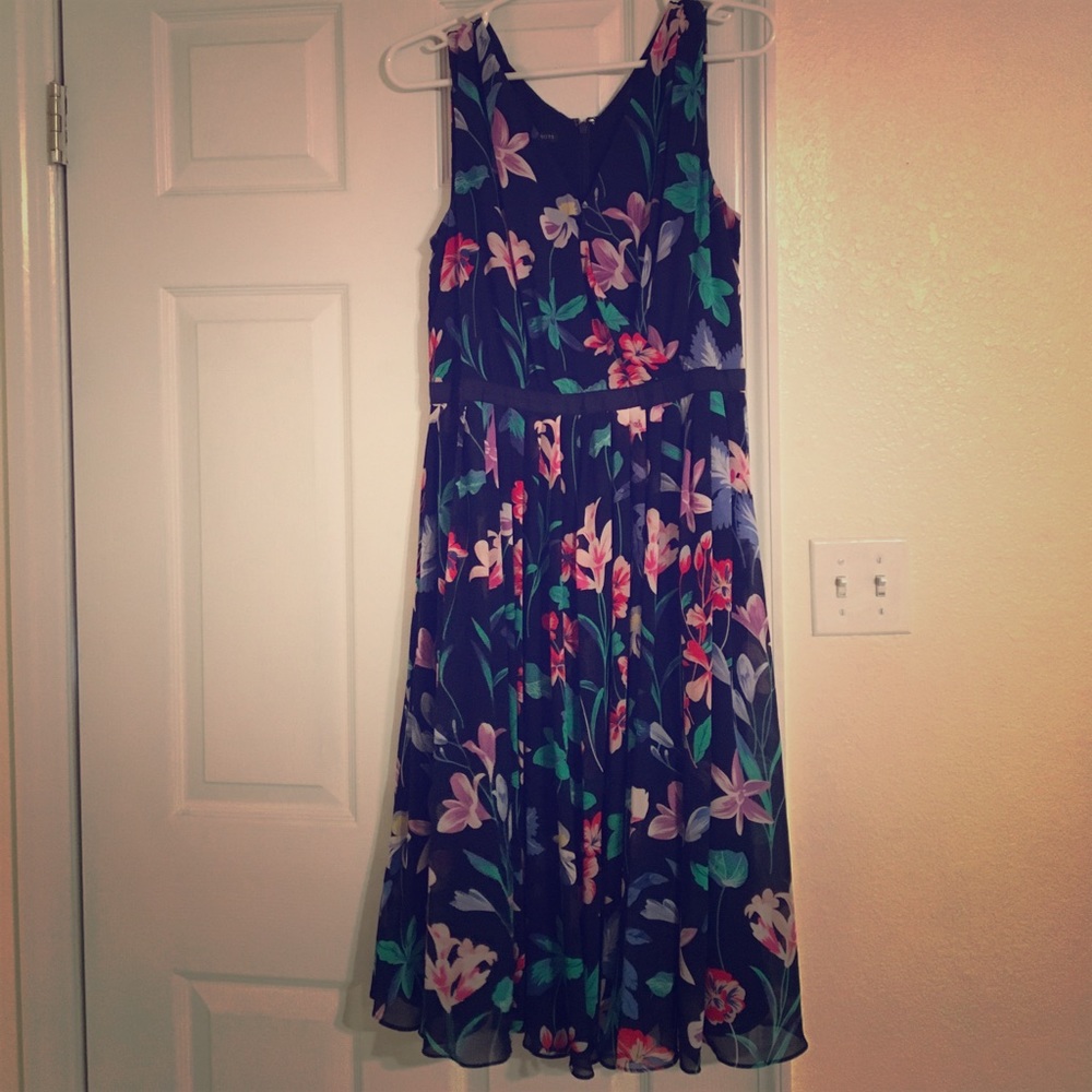 Talbots navy floral dress w/ grosgrain waist trim