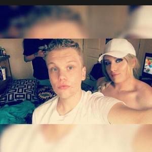 Meet your Posher, Taylor