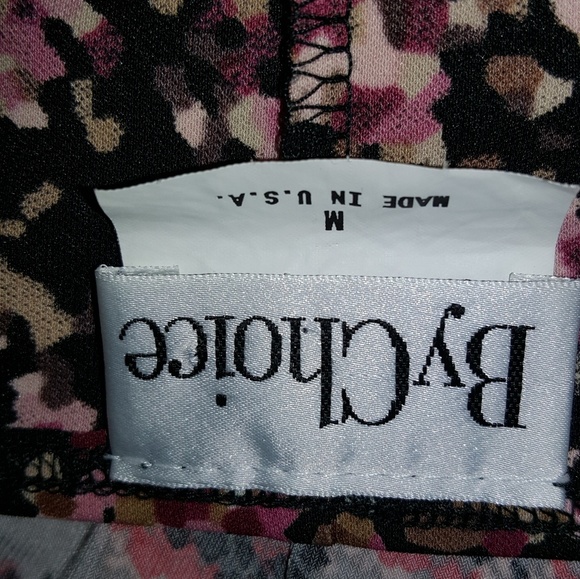 By choice sz. Med. Stretch    beaitiful print dres - Picture 3 of 7