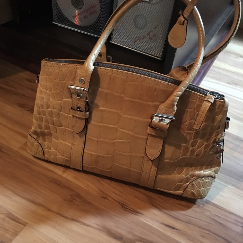 Dooney and Bourke handbag