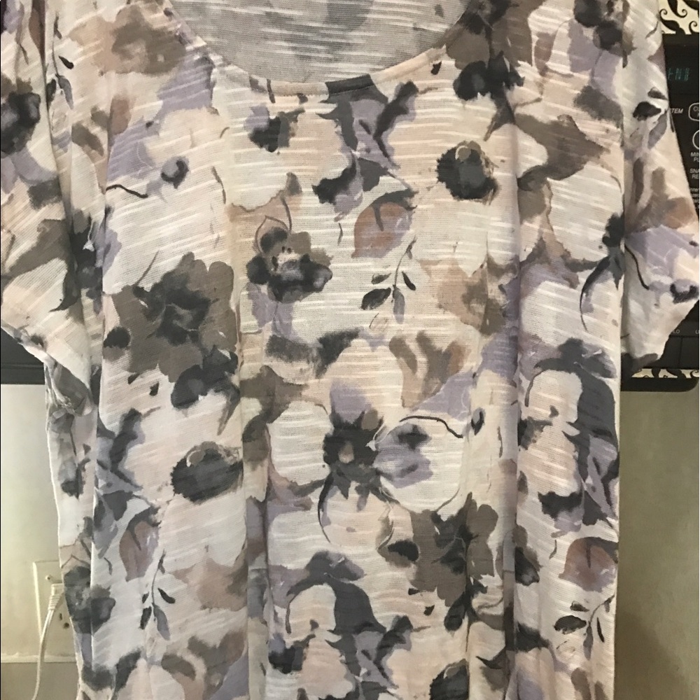Plus Size 3x floral T shirt
