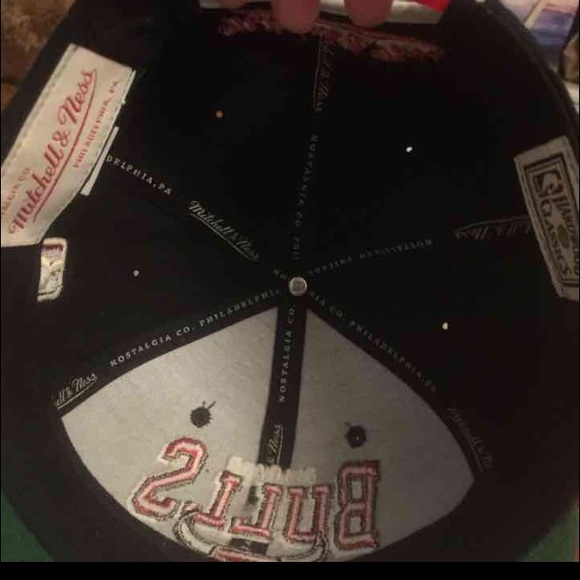 Chicago bulls snap back - Picture 4 of 4
