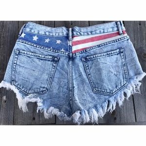 4th of July shorts!!! WORN ONCE! Size: 7