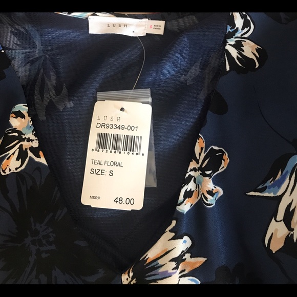 Lush Floral Shift Dress- NWT - Picture 4 of 4