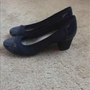 Navy Blue Chunky Kitten Heels