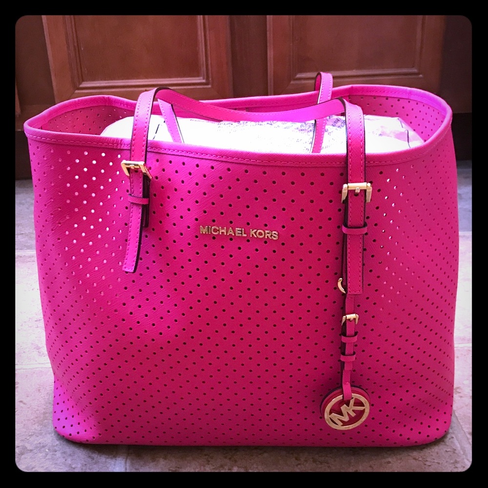 💕Michael Kors 💕Pink 🎀HOST PICK🎀 HARD TO FIND