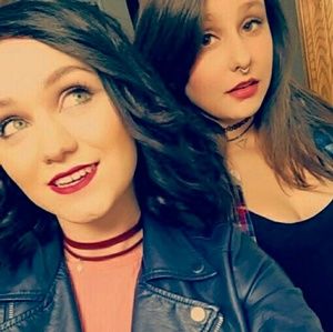 Meet your Posher, Ashley