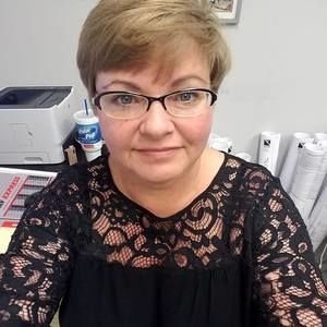 Meet your Posher, Paula