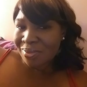 Meet your Posher, Iesha