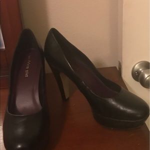 Madden Girl Black platform pumps