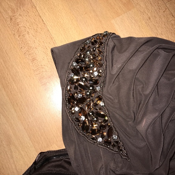 Dress - Picture 2 of 4