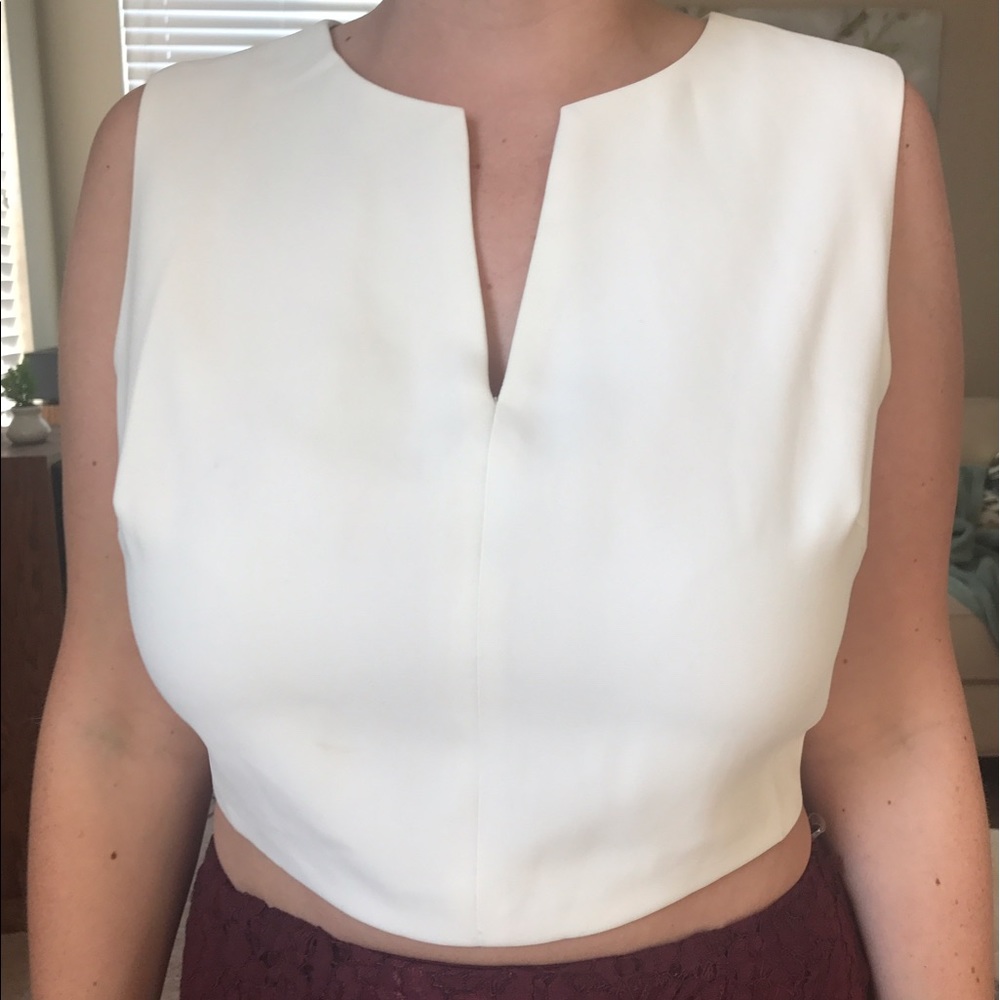 White crop top with zipper detail- NWT