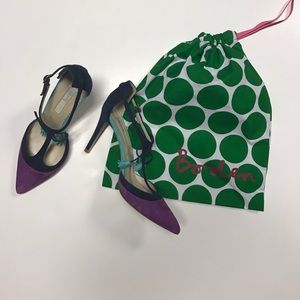 Boden t-strap pumps
