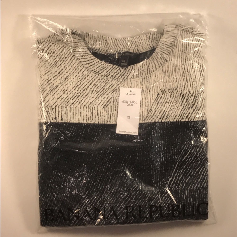 Banana republic top ✨