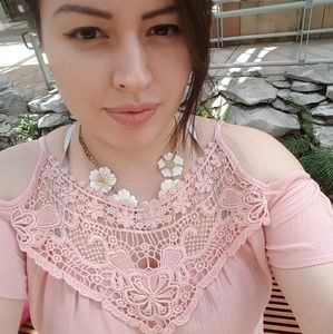 Meet your Posher, Leslie