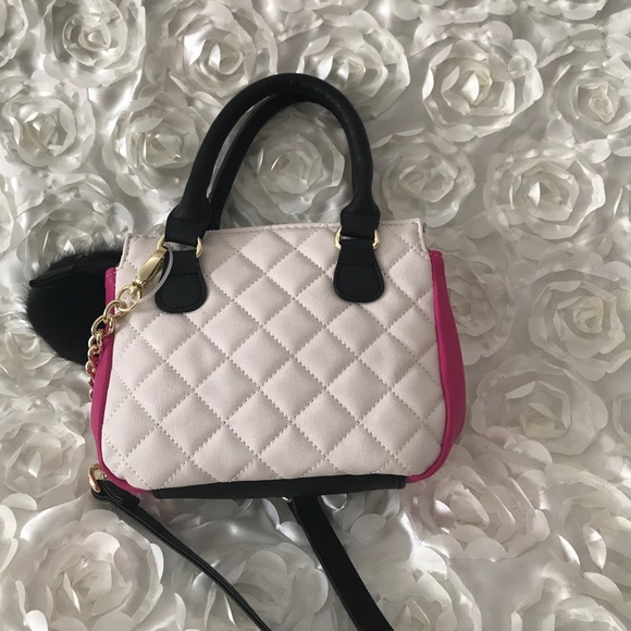Betsey Johnson quilted mini crossbody bag - Picture 3 of 7