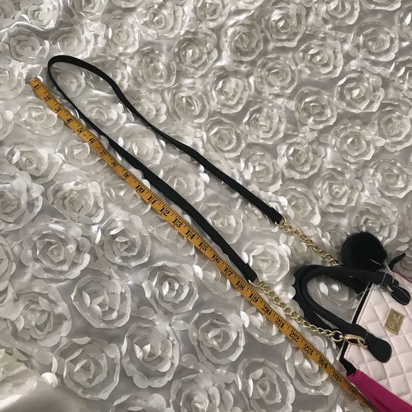 Betsey Johnson quilted mini crossbody bag - Picture 6 of 7