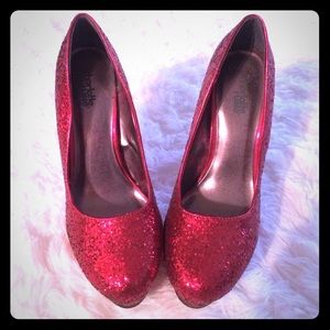 Brand-new size 8 red glitter heels Wizard of Oz