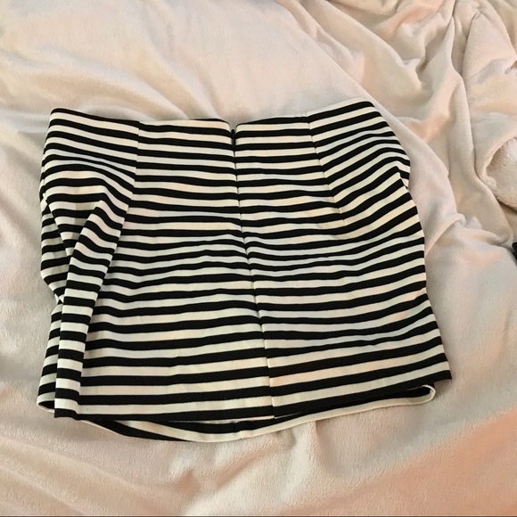 Free People shorts - Picture 2 of 8