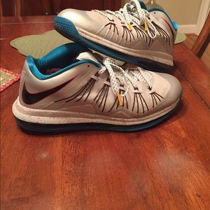 Nike Lebron 10 Low "Akron Aeros"