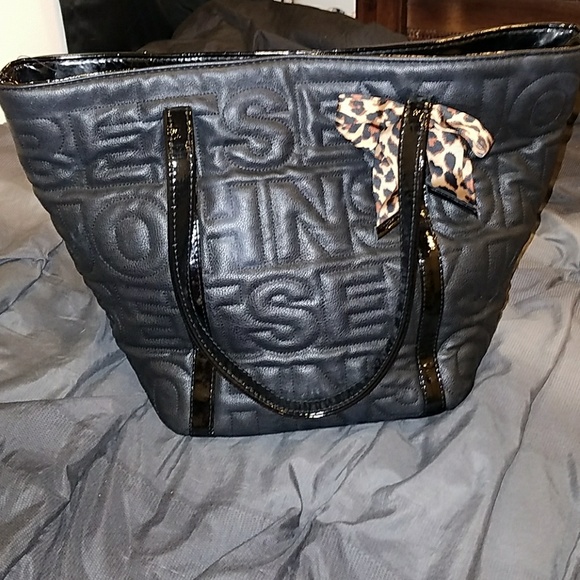 Betsey Johnson Hangbag - Picture 1 of 7