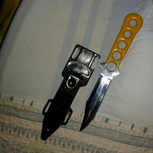 Sidearm secret knife
