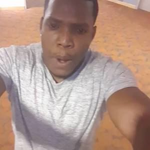 Meet your Posher, Leon