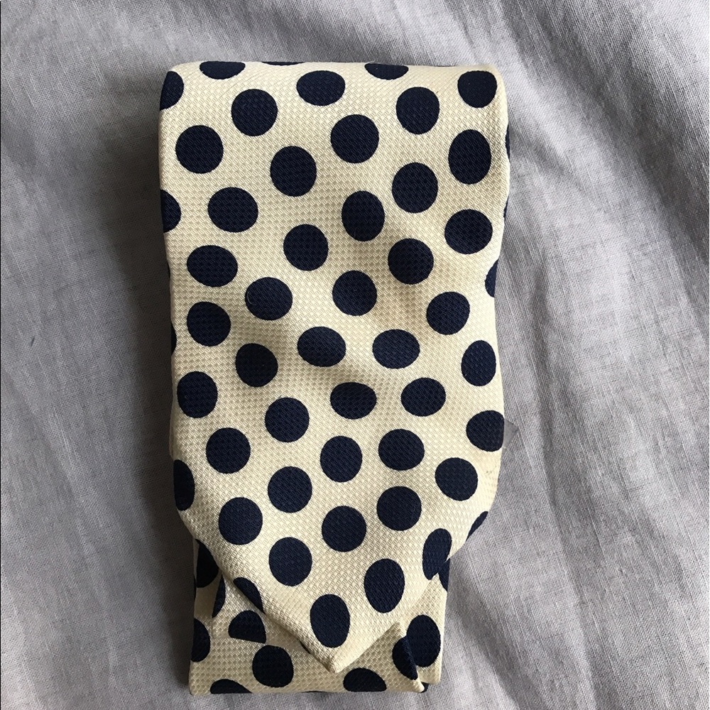 Vintage Oscar de la Renta blue polka-dot tie.