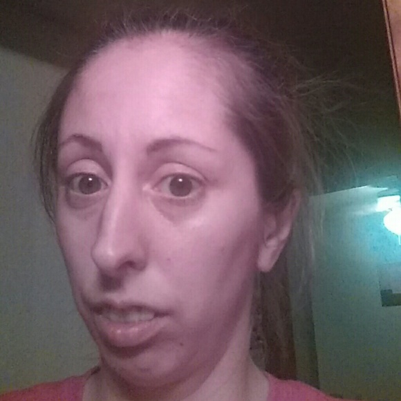 Meet your Posher, Lindsey - Picture 1 of 1