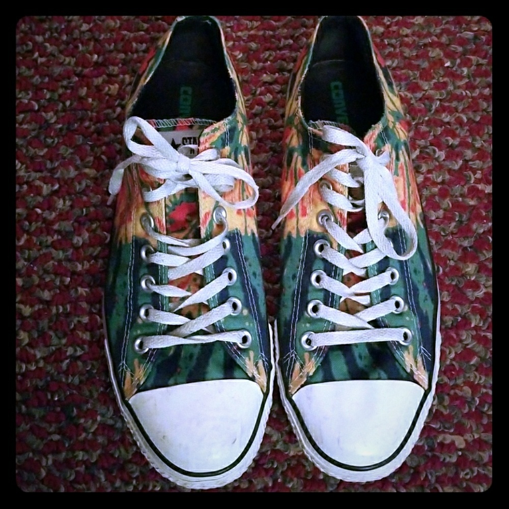 Tie dye Converse low-top