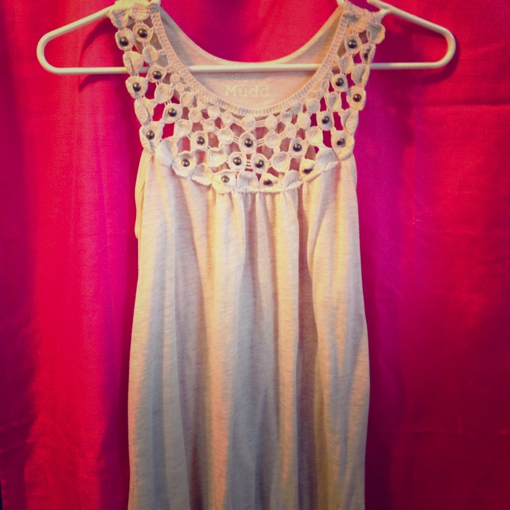 Beaded tank top🍃🌺