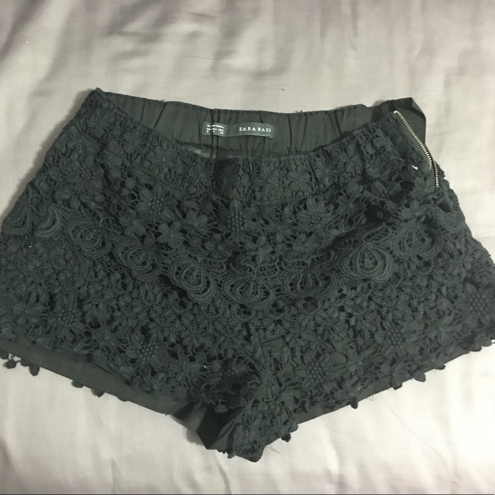 Zara basic lace black shorts size small