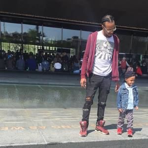 Meet your Posher, Robert