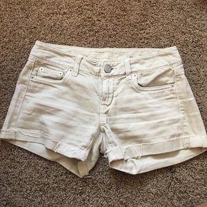American Eagle Khaki shorts