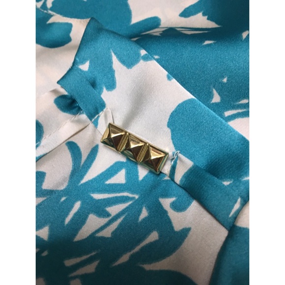 The Limited Tops - Limited Tunic The Limited Tops - Limited Tunic