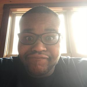 Meet your Posher, Dontez