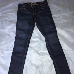 Hollister dark wash low rise skinny jeans
