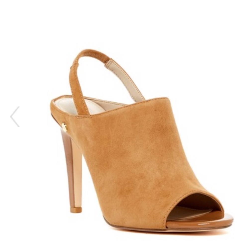 Calvin Klein Sabeen pump