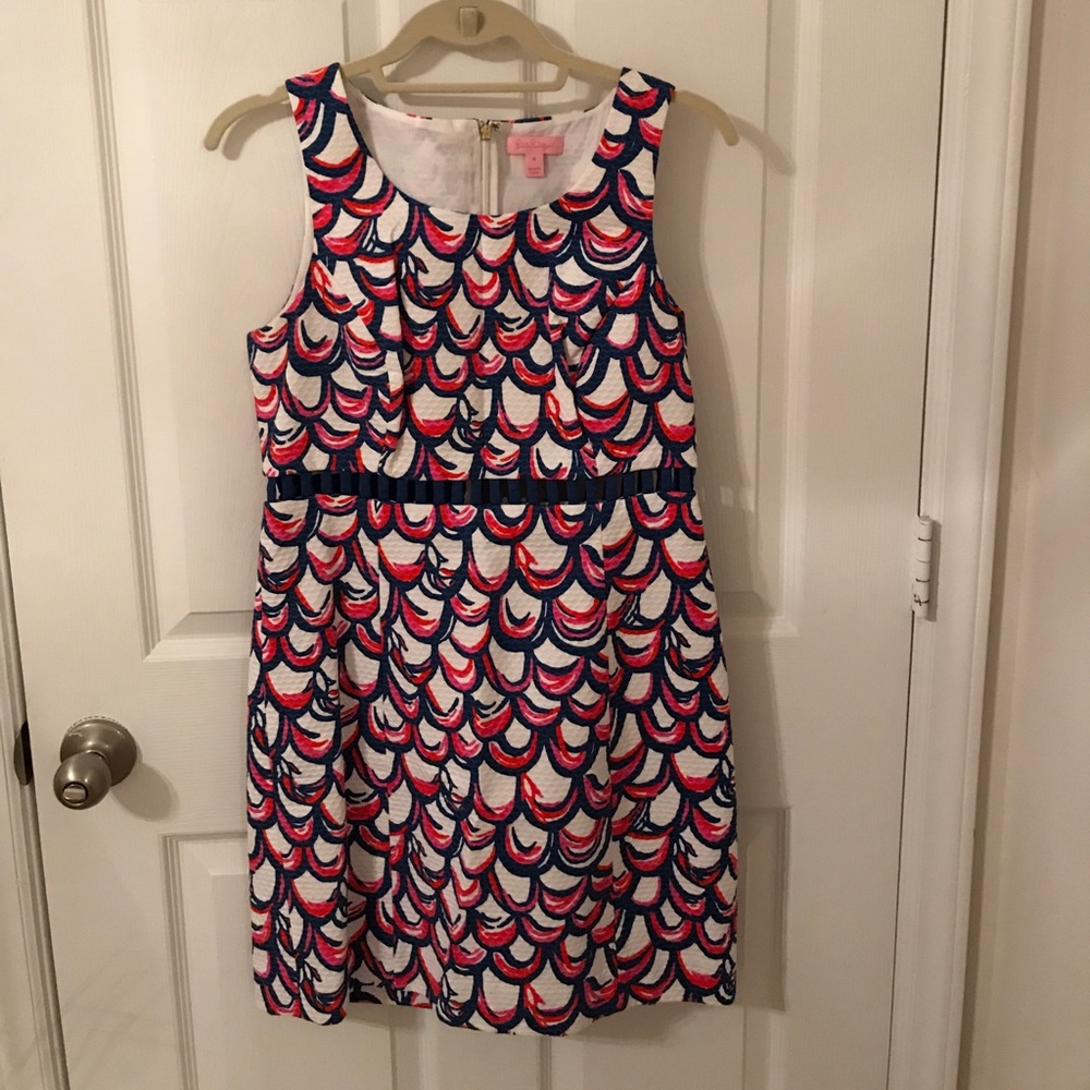 Lilly Pulitzer Iggy Shift with bar cut out