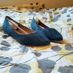 Sale! Report Bess woven teal flats