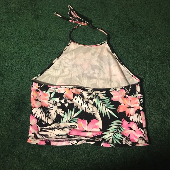 DONATED @markwelch376 - Forever 21 Halter Crop Top - Picture 5 of 5