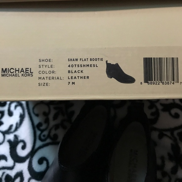 Michael Kors booties - Picture 7 of 8
