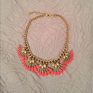 Stella and Dot coral statement necklace