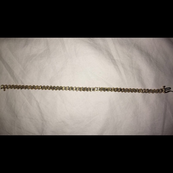 2 CT diamond tennis bracelet in 10k yellow gold - Picture 3 of 4