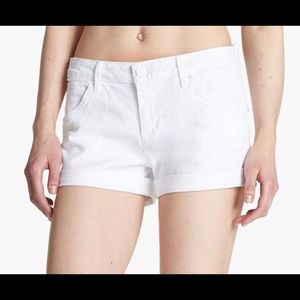 Hudson Hampton Cuffed Short in White