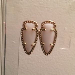 Kendra Scott arrowhead stud earrings