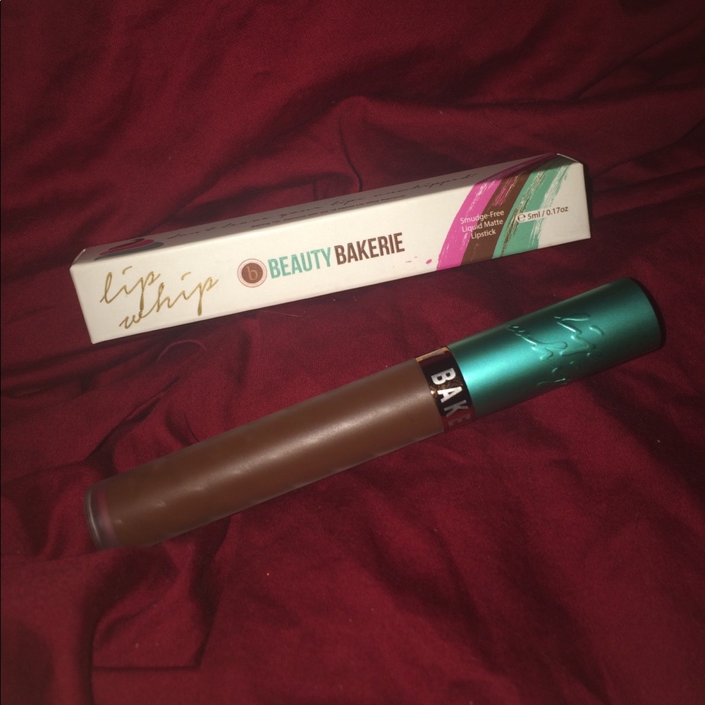 Beauty Bakerie S'mores D'oeuvres Lip Whip 🍫 💄